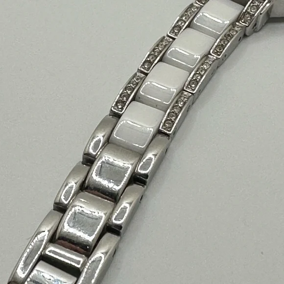 Woman’s Armitron Now Ceramic Quartz Watch - Picture 6 of 7